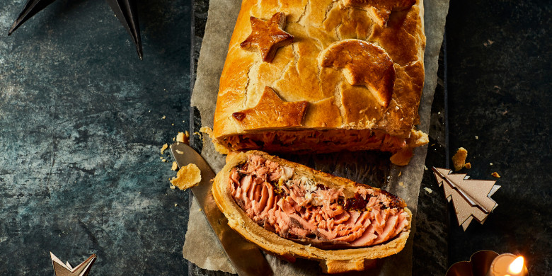 Zalm en croûte met geitenkaas en tomaat