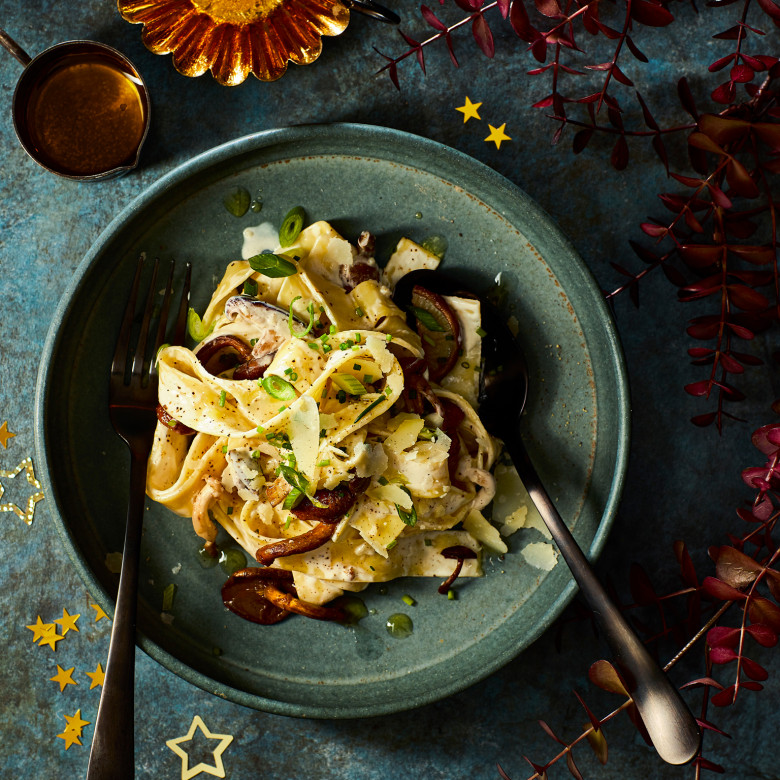 Pappardelle met paddenstoelen, mascarpone en truffelolie