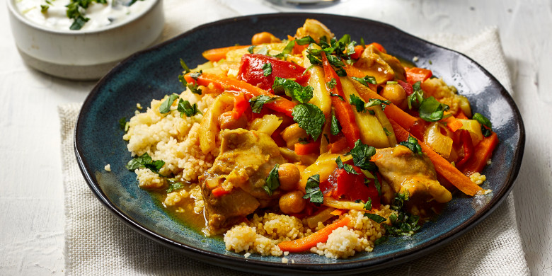 Snelle kiptajine met knolselderij