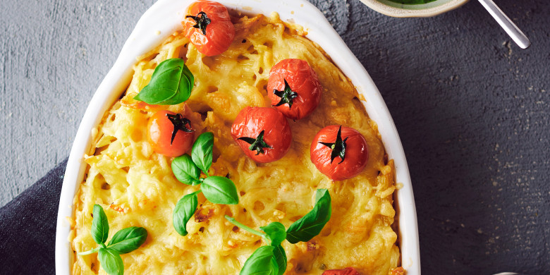 Frittata met pasta en tomaatjes