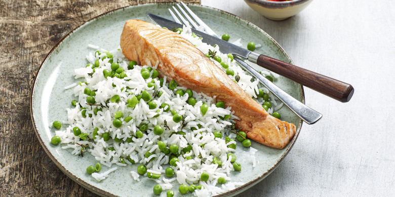 Caribische doperwten met rijst en zalm 