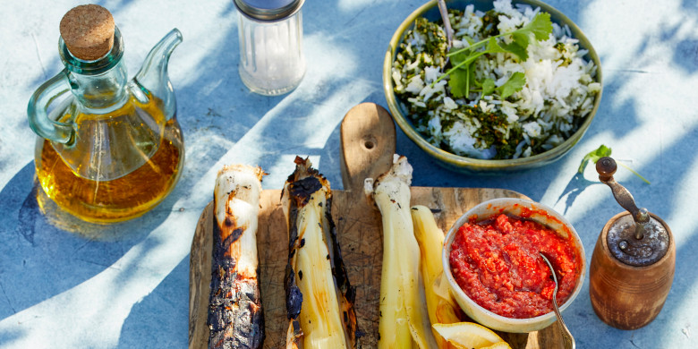 Gegrilde prei met salsa romesco 