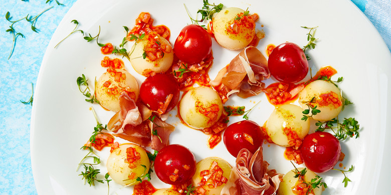 Honingmeloen met prosciutto en tomaatjes 