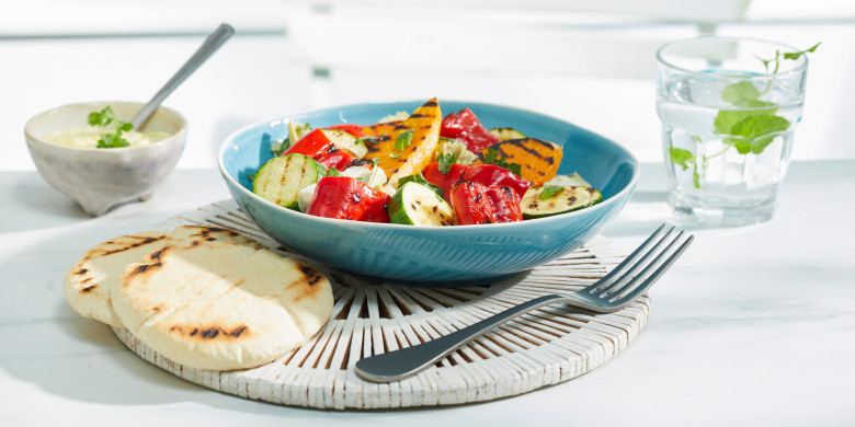 Barbecuesalade van zoete aardappel met frisse kwarksaus