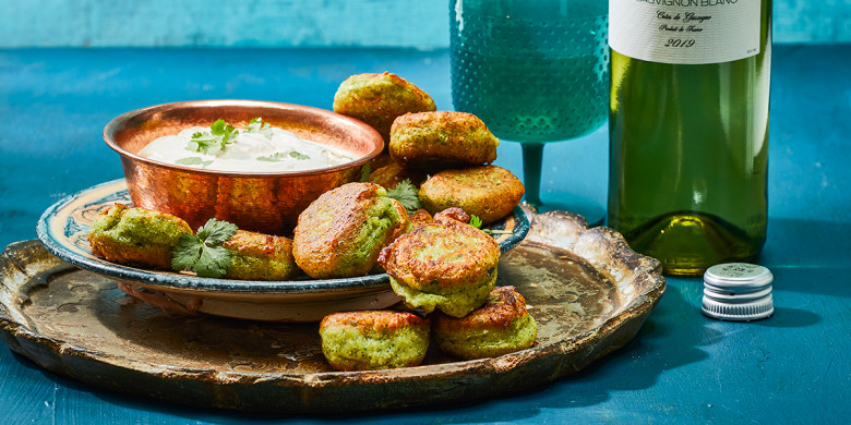 Bloemkoolfalafel met tahin-citroendip