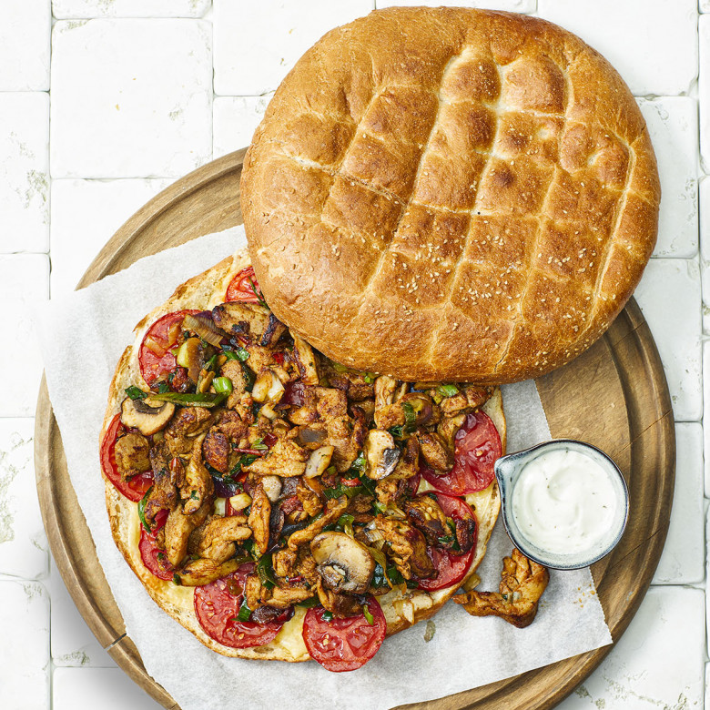 Pide met kipshoarma