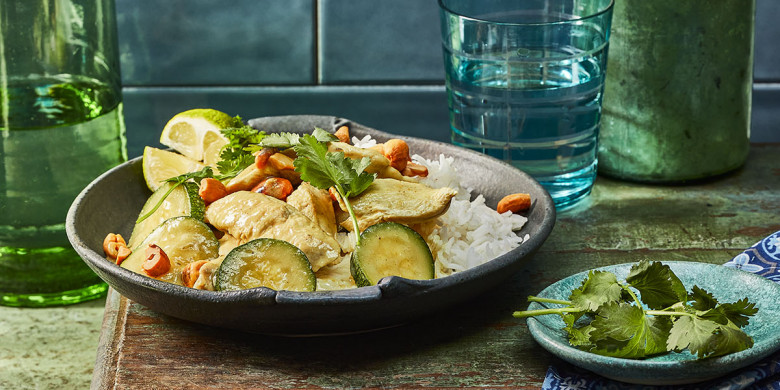 Thaise groene curry met kip en cashewnoten