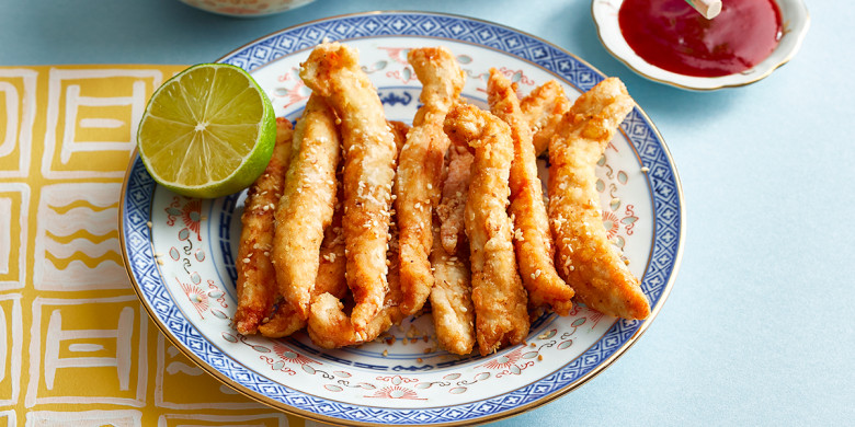 Gefrituurde kip met zoetzure saus