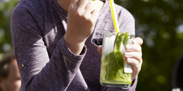 Ice tea met citroen en munt 