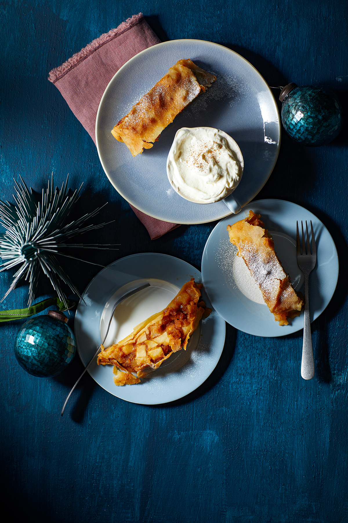 Oma's apfelstrudel