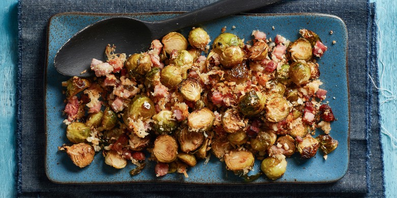 Krokante spruitjes met spekjes en parmezaan