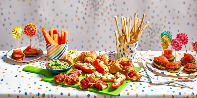 Wortelsticks met doperwtendip