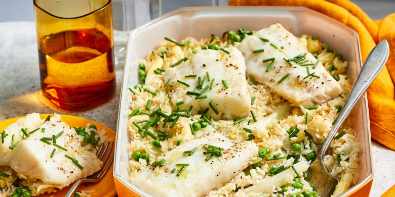 Rijstschotel met kabeljauw en asperges