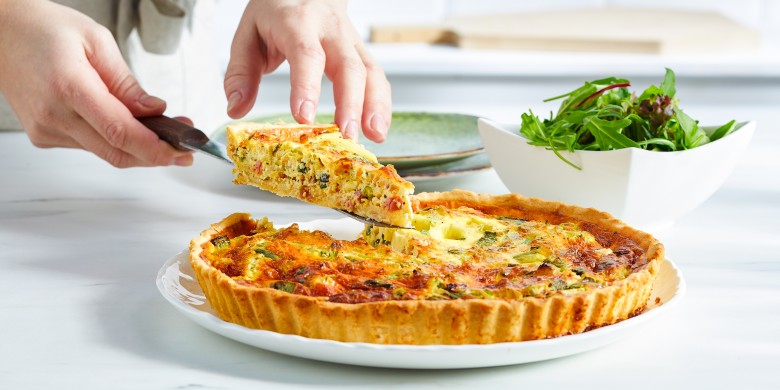 Quiche met spek en bosui