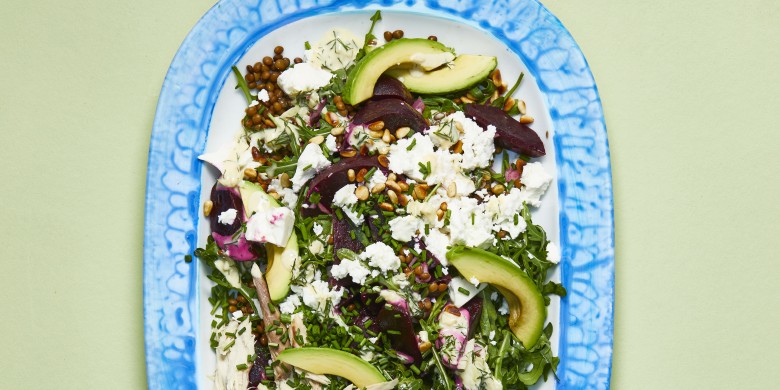 Avocado-bietensalade met feta