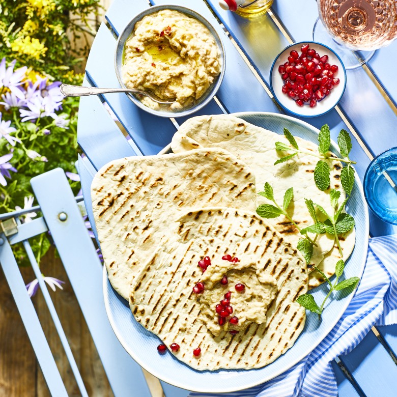 Platbrood met aubergine-kaviaar