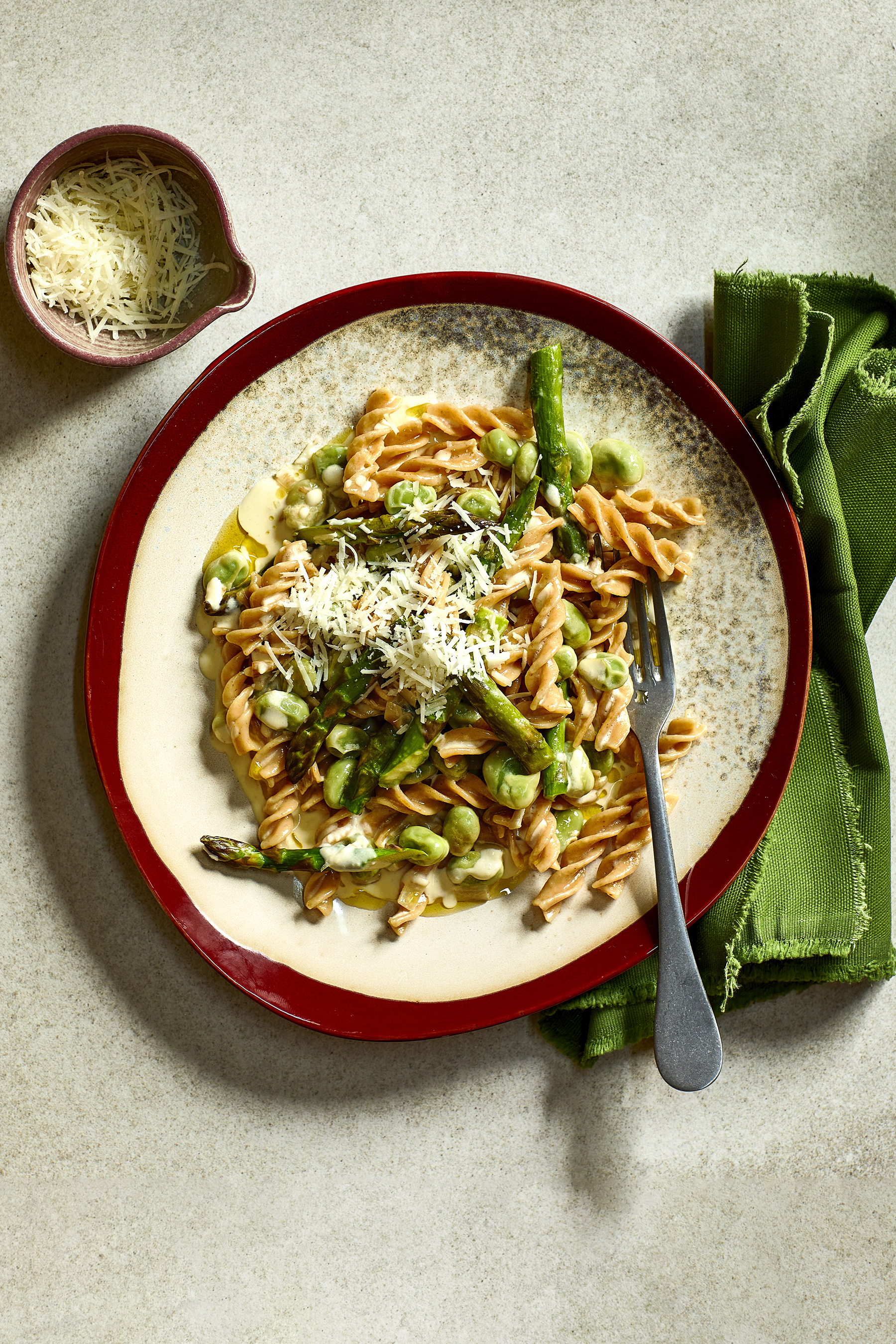 Romige volkorenpasta met groene groenten