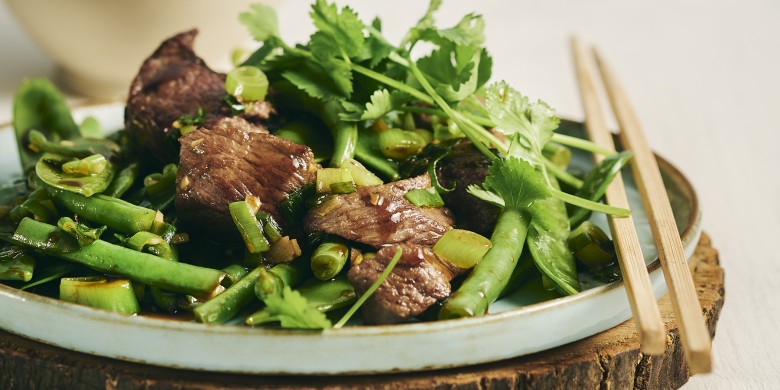 Biefstukpuntjes met groene groenten