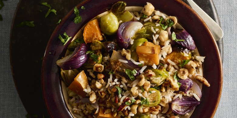 Gebakken noten-rijstsalade