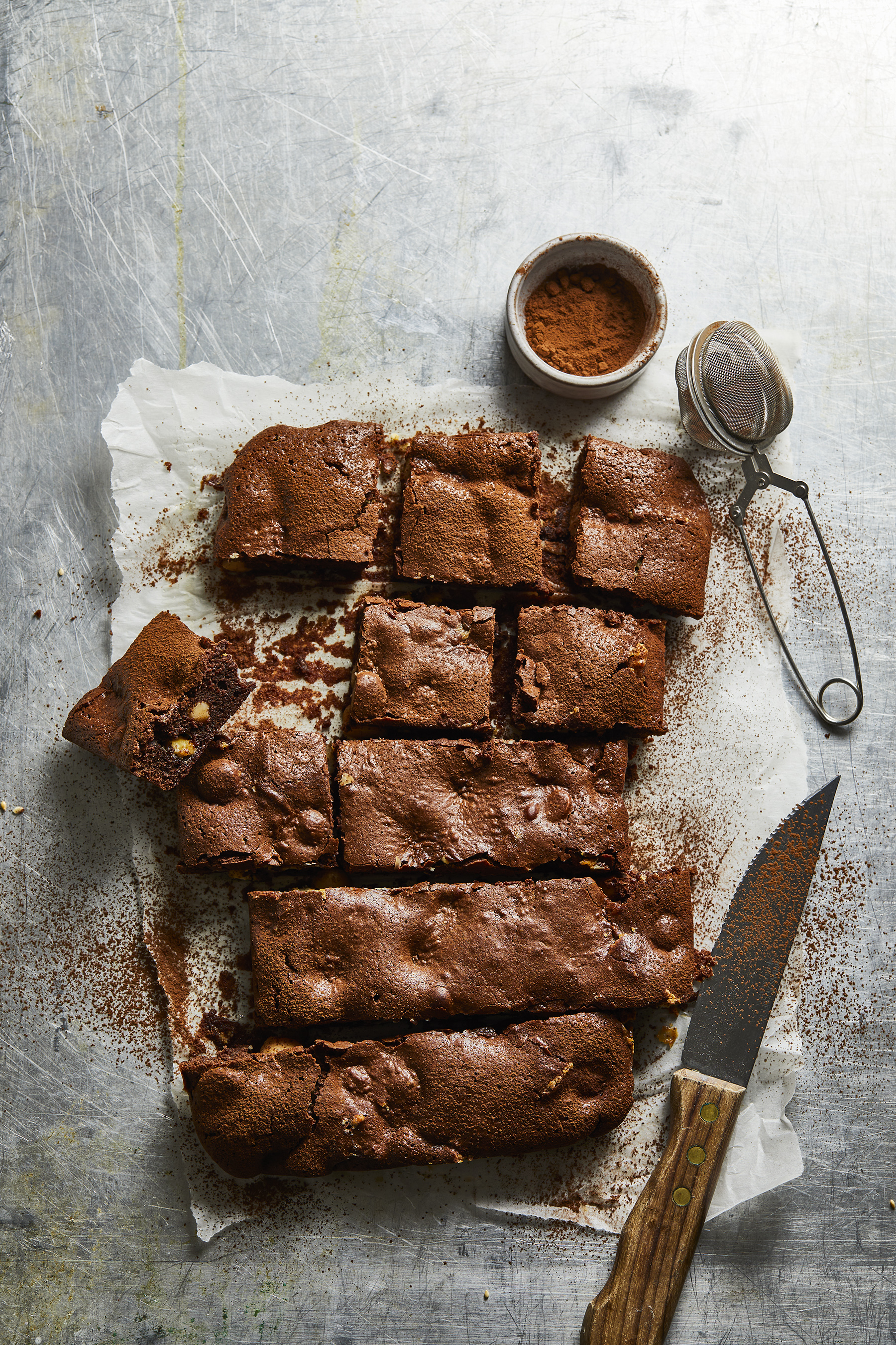 Brownies met gember en macadamia