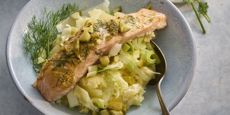 Venkel-preistamppot met gemarineerde zalm