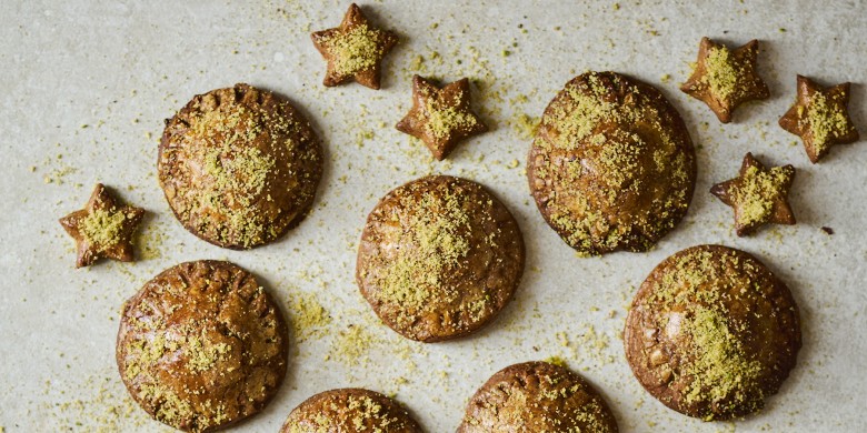 Gevulde speculaaskoeken met pistache-spijs 