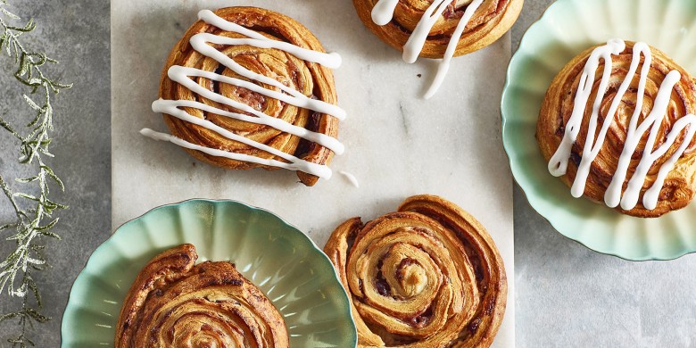 Geglazuurde cranberry rolls