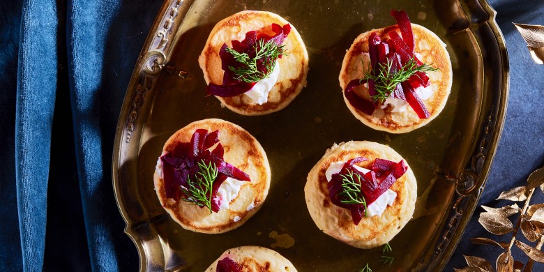 Blini met balsamicobietjes en geitenkaascrème