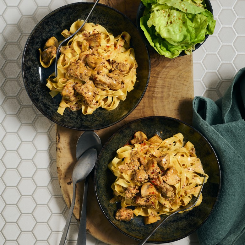 Tagliatelle stroganoff met worst