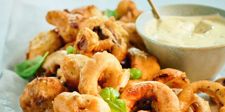 Luchtige groentebeignets in bierbeslag 