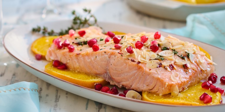 Zalm met sinaasappel en granaatappel 
