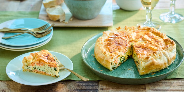 Bladerdeegtaart met ricotta en gerookte zalm