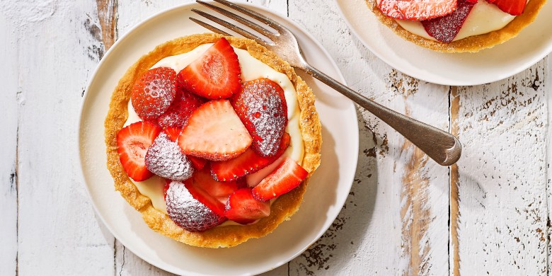 Aardbeientaartjes met sinaasappel-hangop 