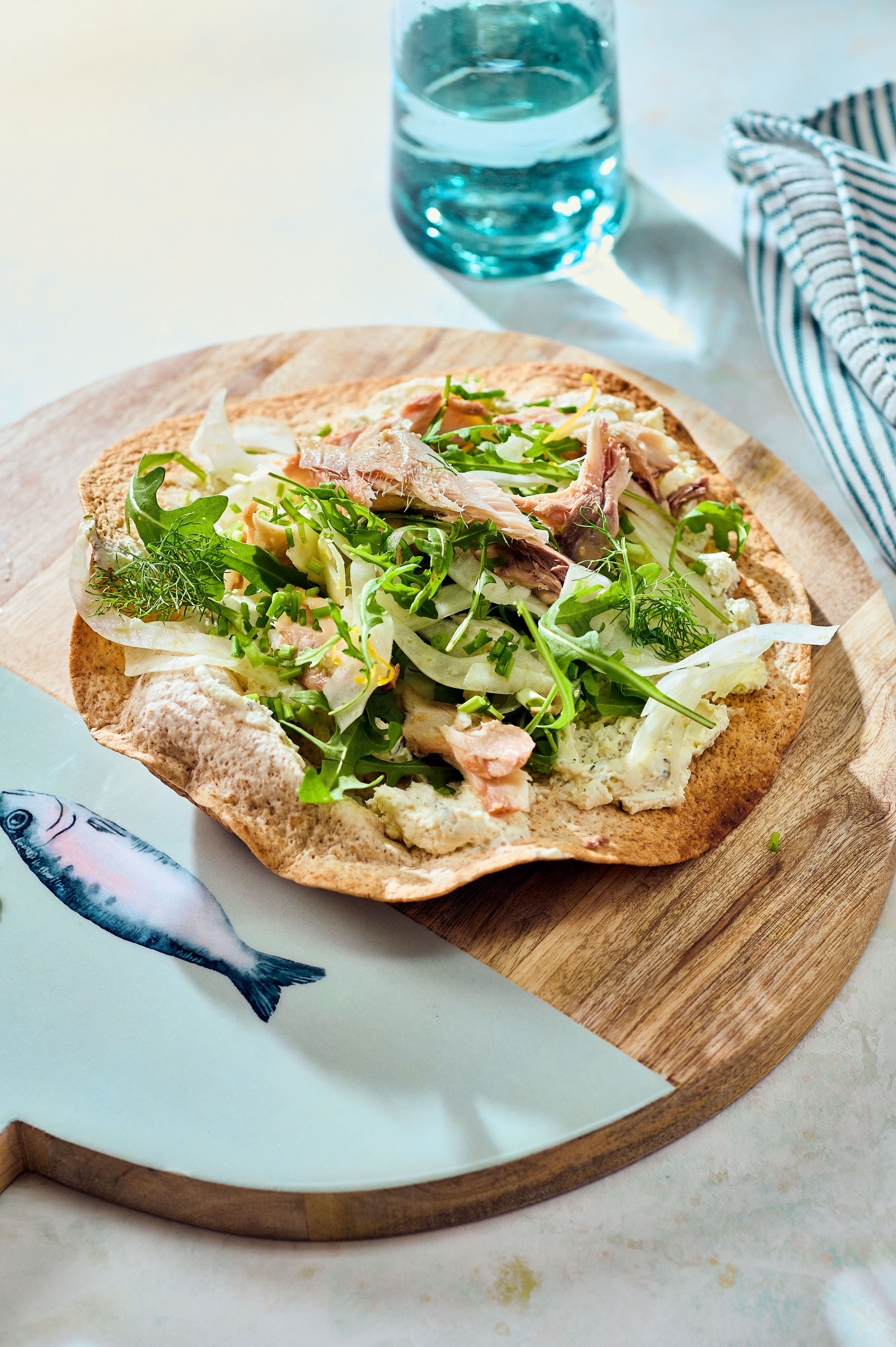 Tostada met makreel, venkel en rucola