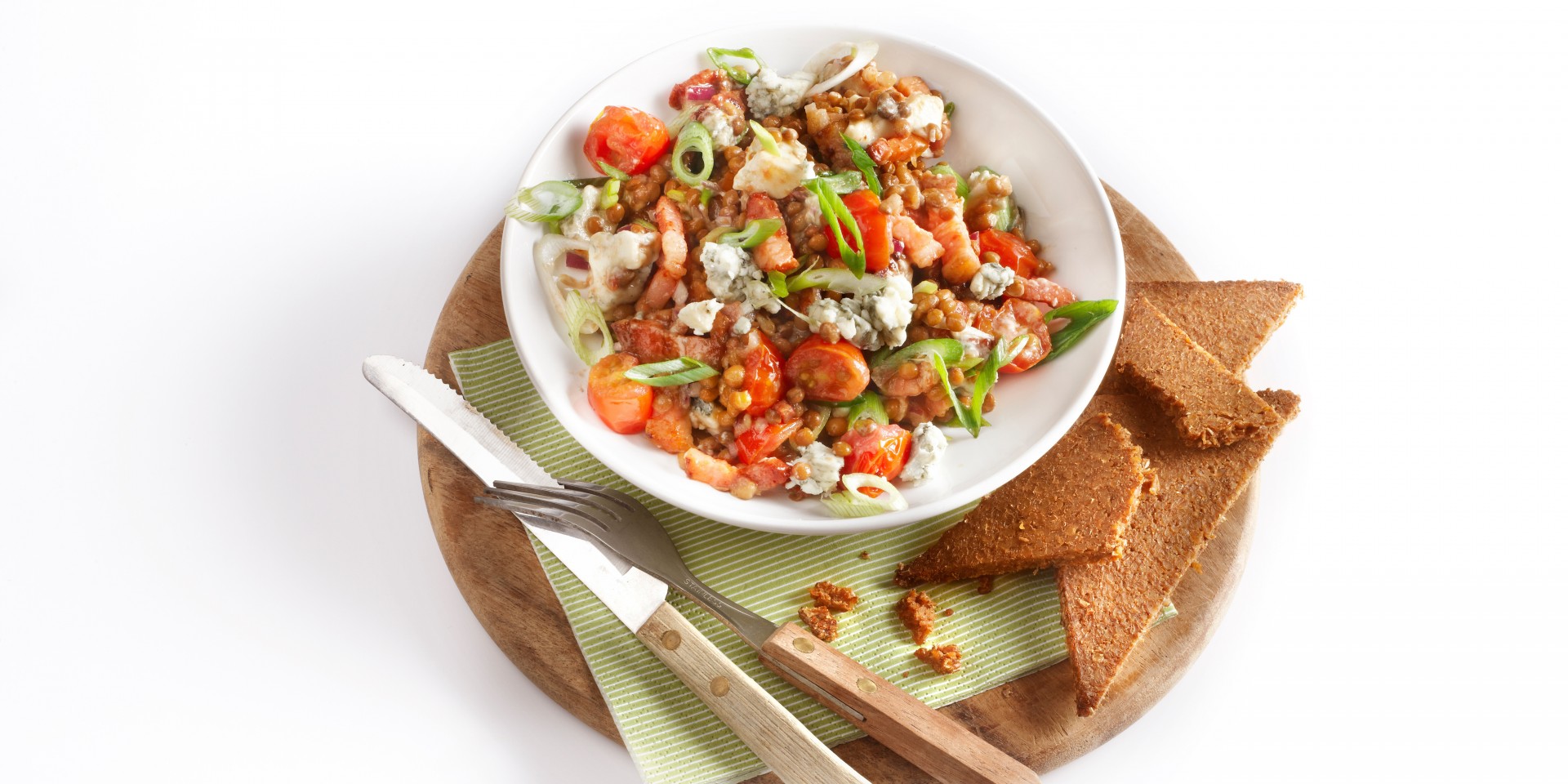 Linzensalade met spekjes en gorgonzola