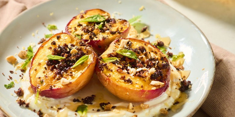 Gevulde perzik met mascarpone-yoghurt 