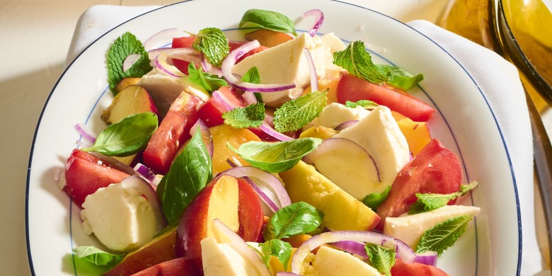 Caprese met nectarine 