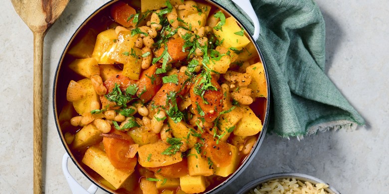 Groentegoulash met zilvervliesrijst 