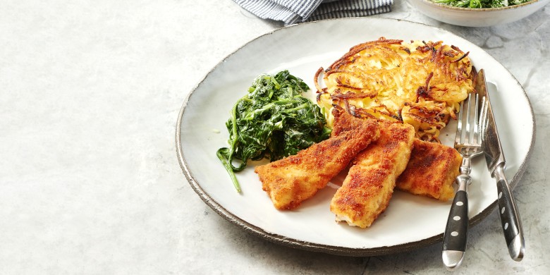 Zelfgemaakte vissticks met rösti en spinazie à la crème 