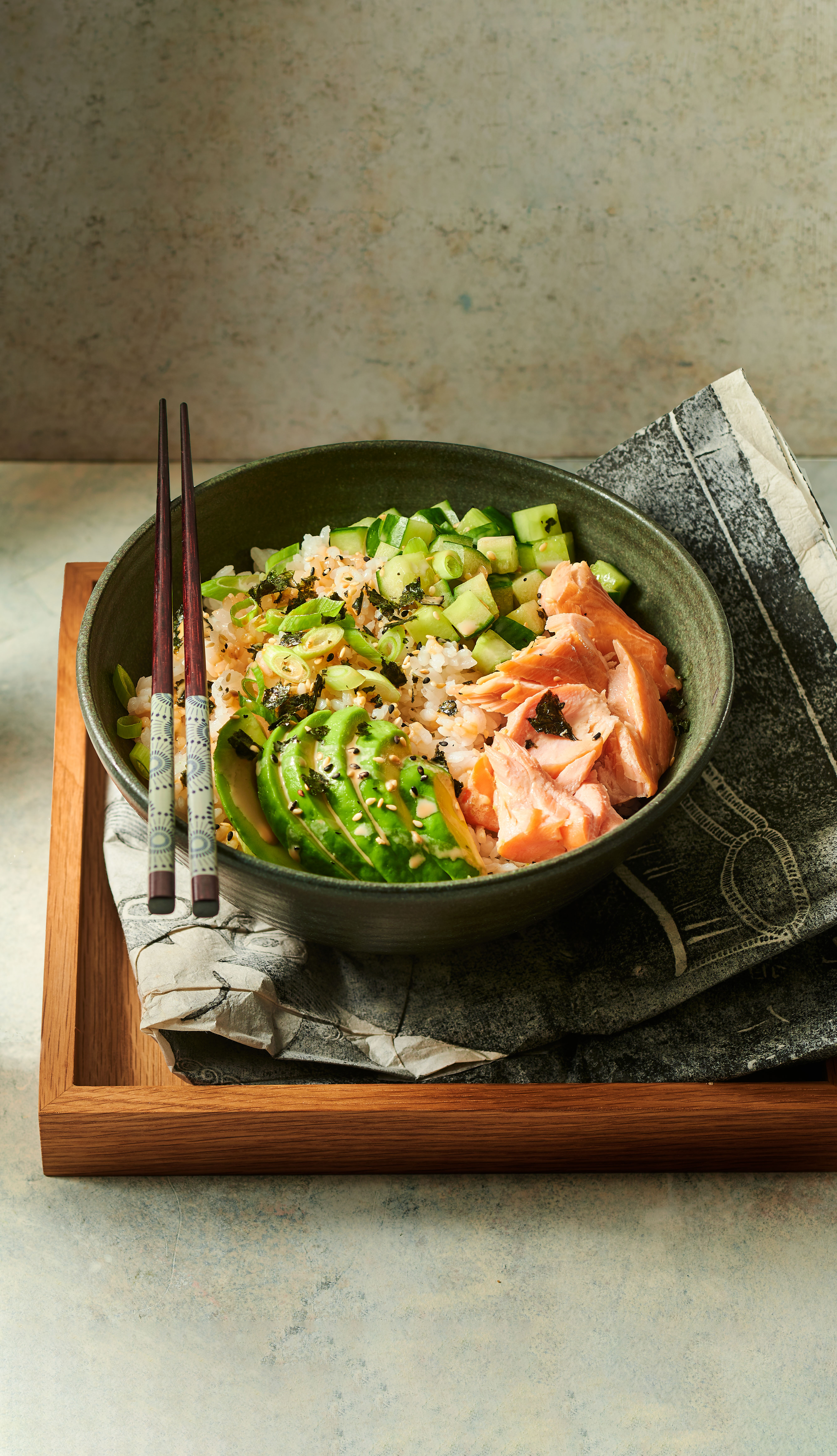 Sushi bowl met zalm