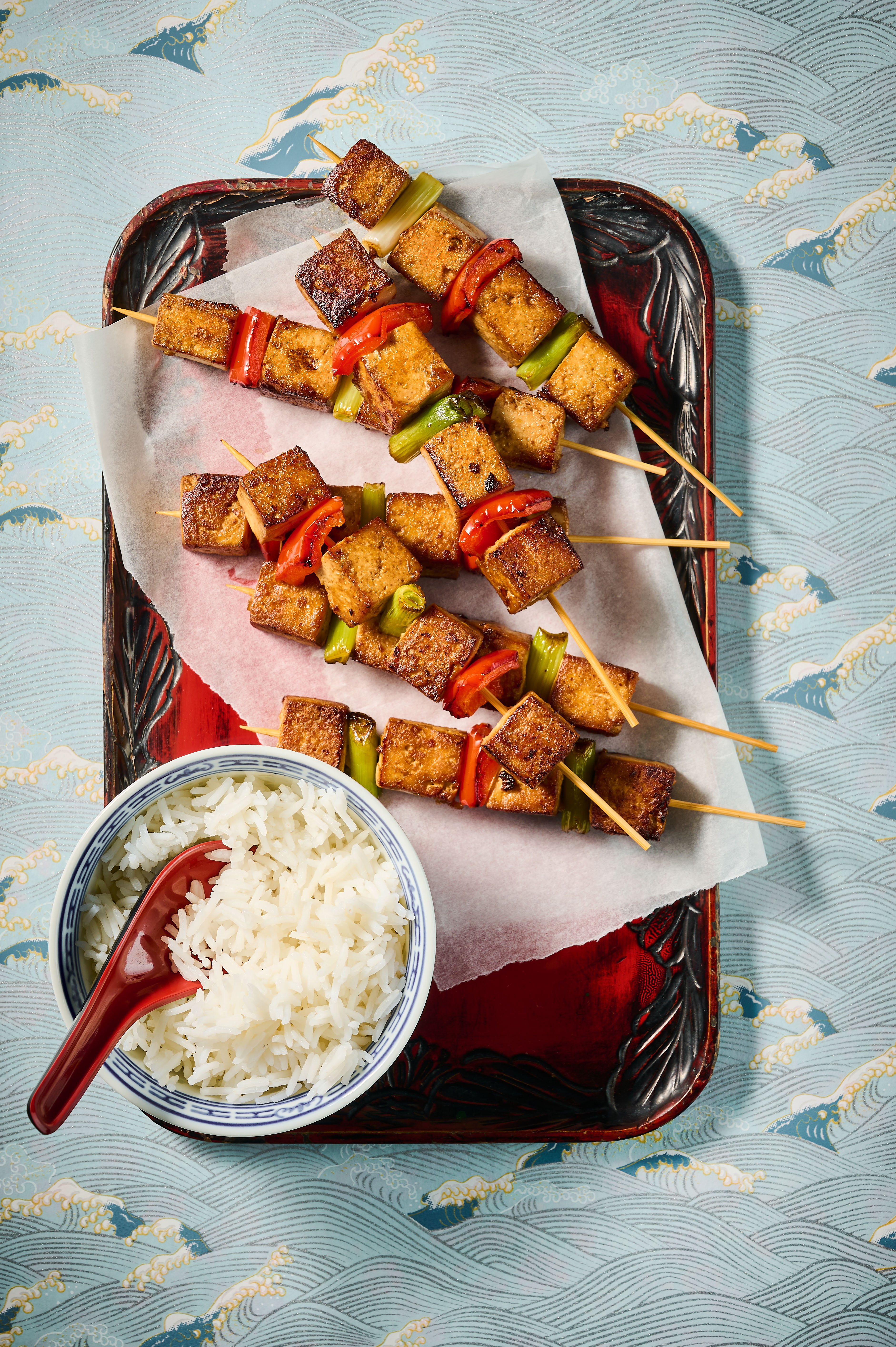 Gegrilde teriyaki-tofuspiesjes