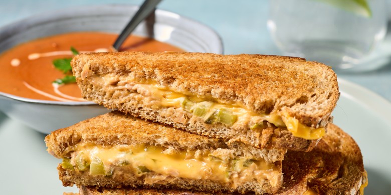 Tosti tuna melt met tomatensoep 