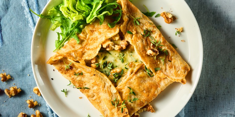 Franse galettes met blauwe kaas en walnoten 