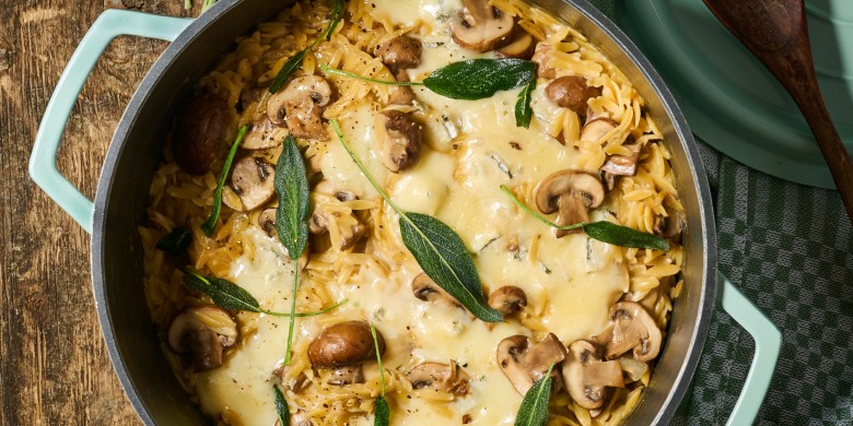 Orzotto met salie, paddenstoelen en gorgonzola 