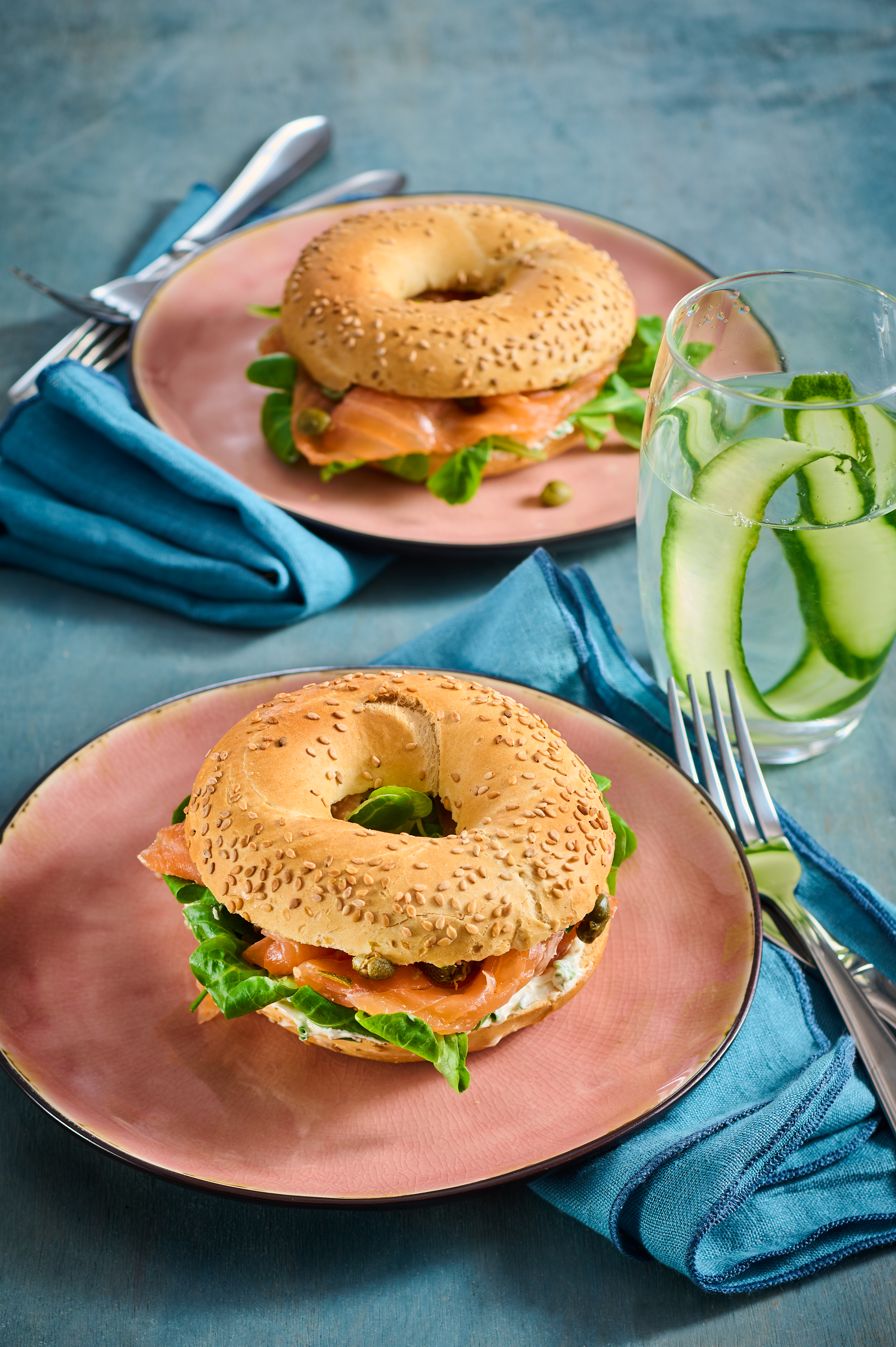 Bagels met roomkaas en gerookte zalm