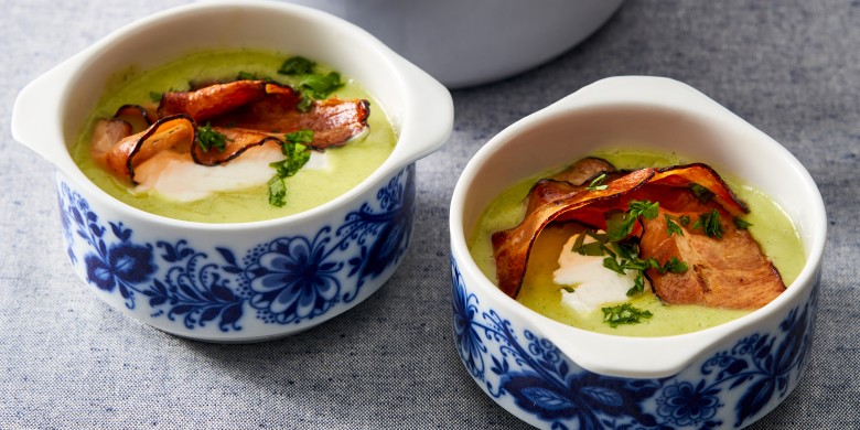 Peer-pastinaaksoep met katenspek