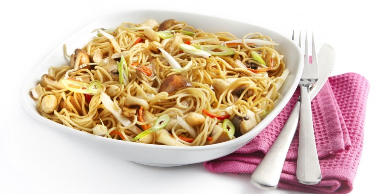 Mie met paddenstoelen en Chinese kool