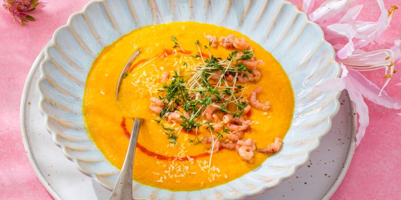 Spicy wortelsoep met Hollandse garnalen