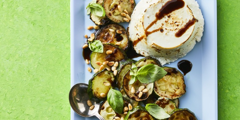 Geroosterde courgettesalade met ricotta
