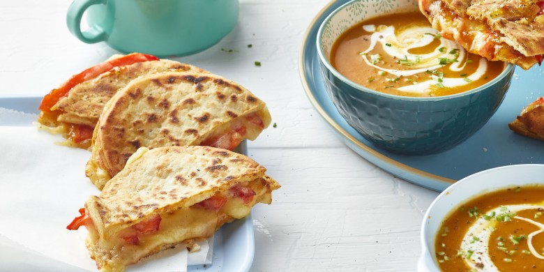 Naantosti met paprika en mangochutney